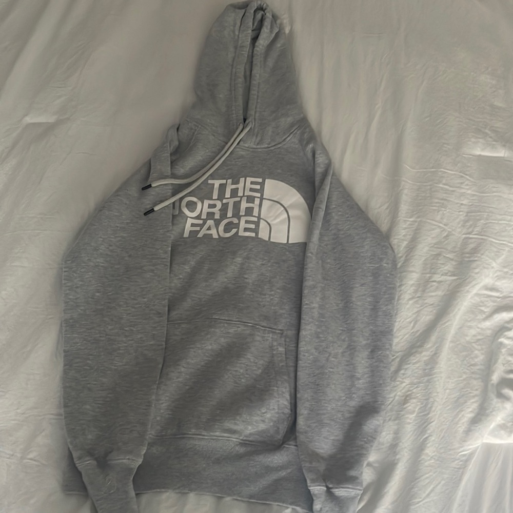 NORTH FACE SWEATSHIRT